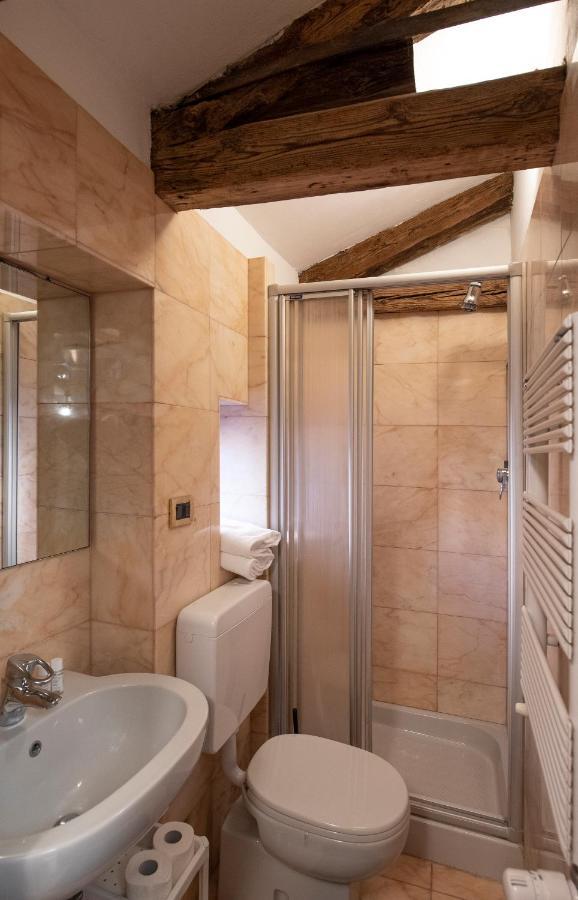 Anzolo Palace - & 2* Venedig